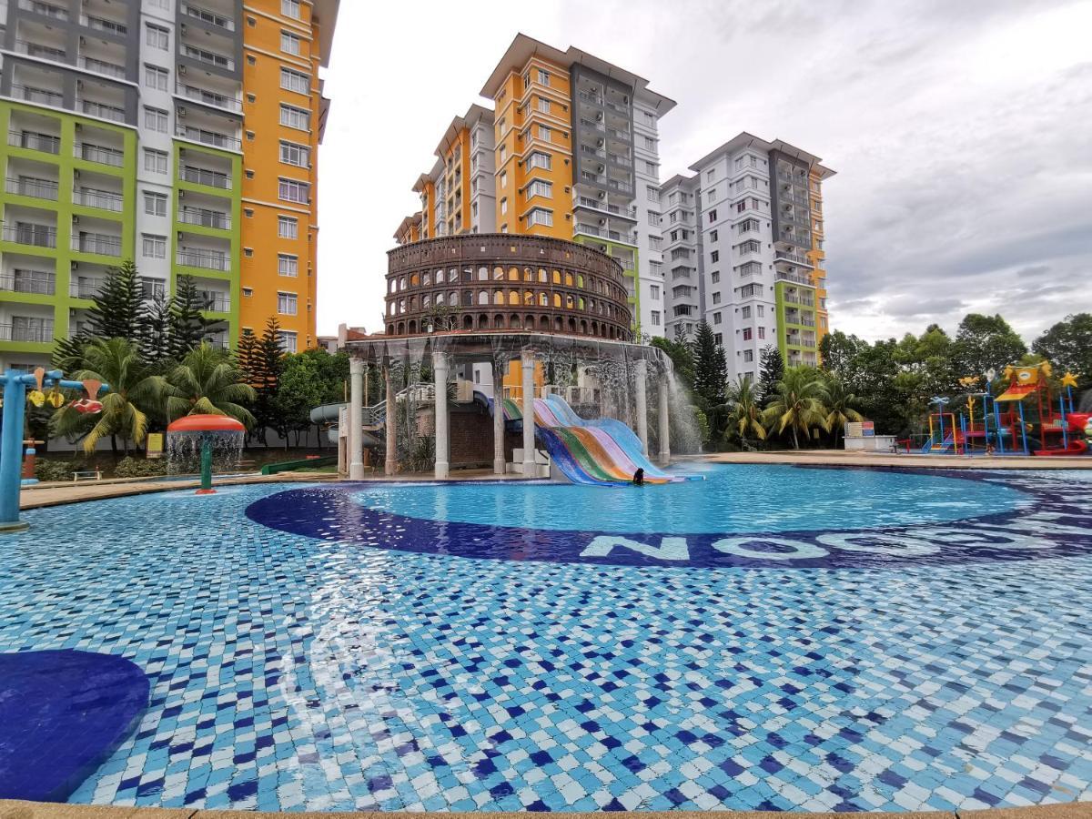 B - Lagoon Water Themepark Suite Melaka Town Buitenkant foto