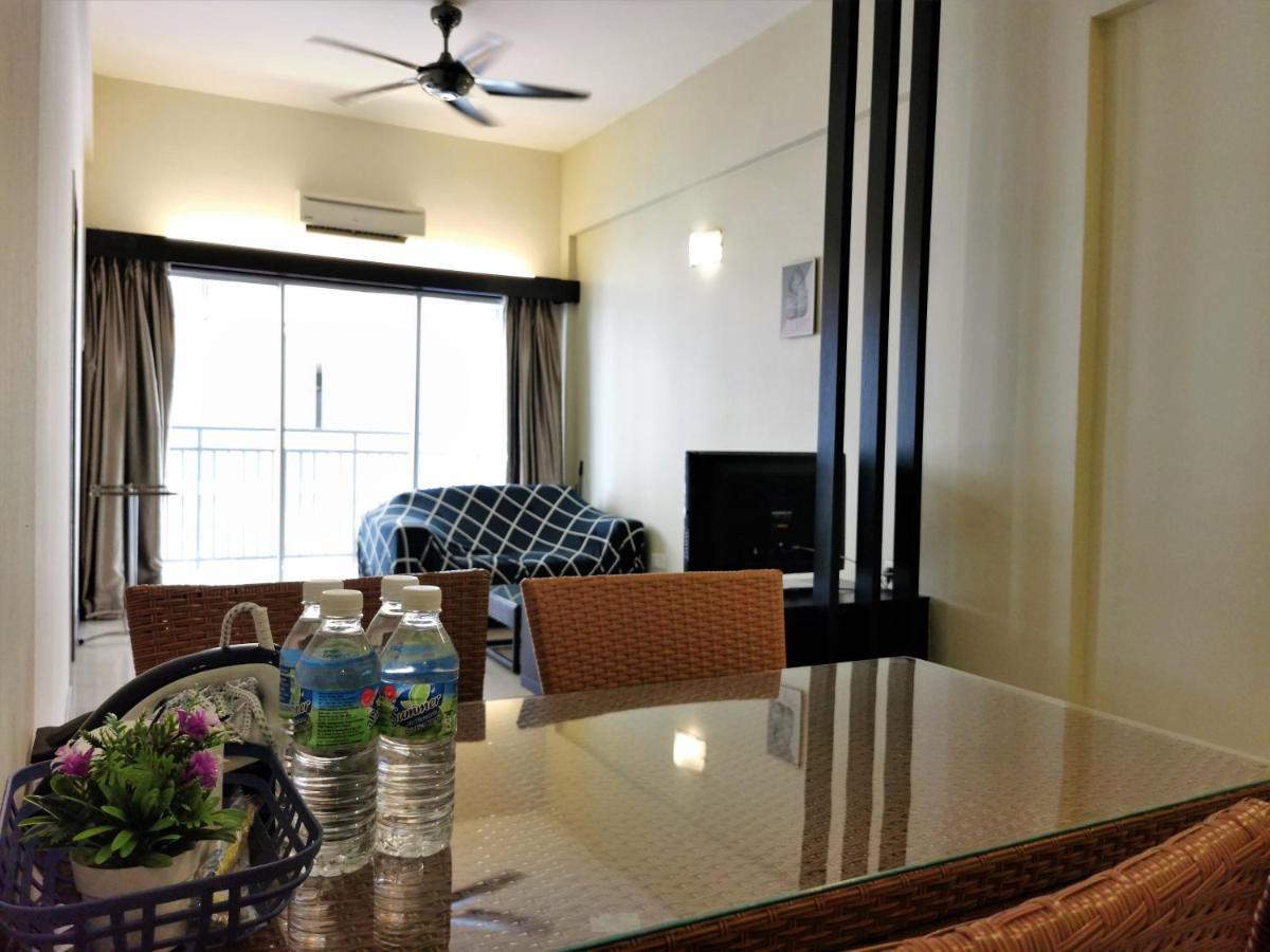 B - Lagoon Water Themepark Suite Melaka Town Buitenkant foto