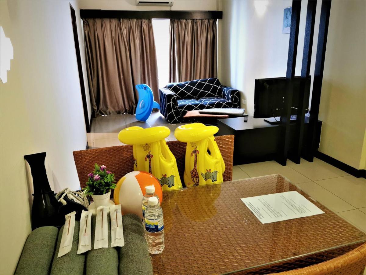 B - Lagoon Water Themepark Suite Melaka Town Buitenkant foto